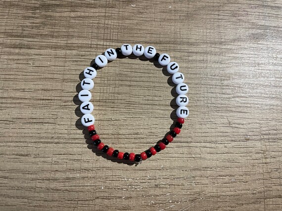 louis tomlinson charm bracelet｜TikTok Search