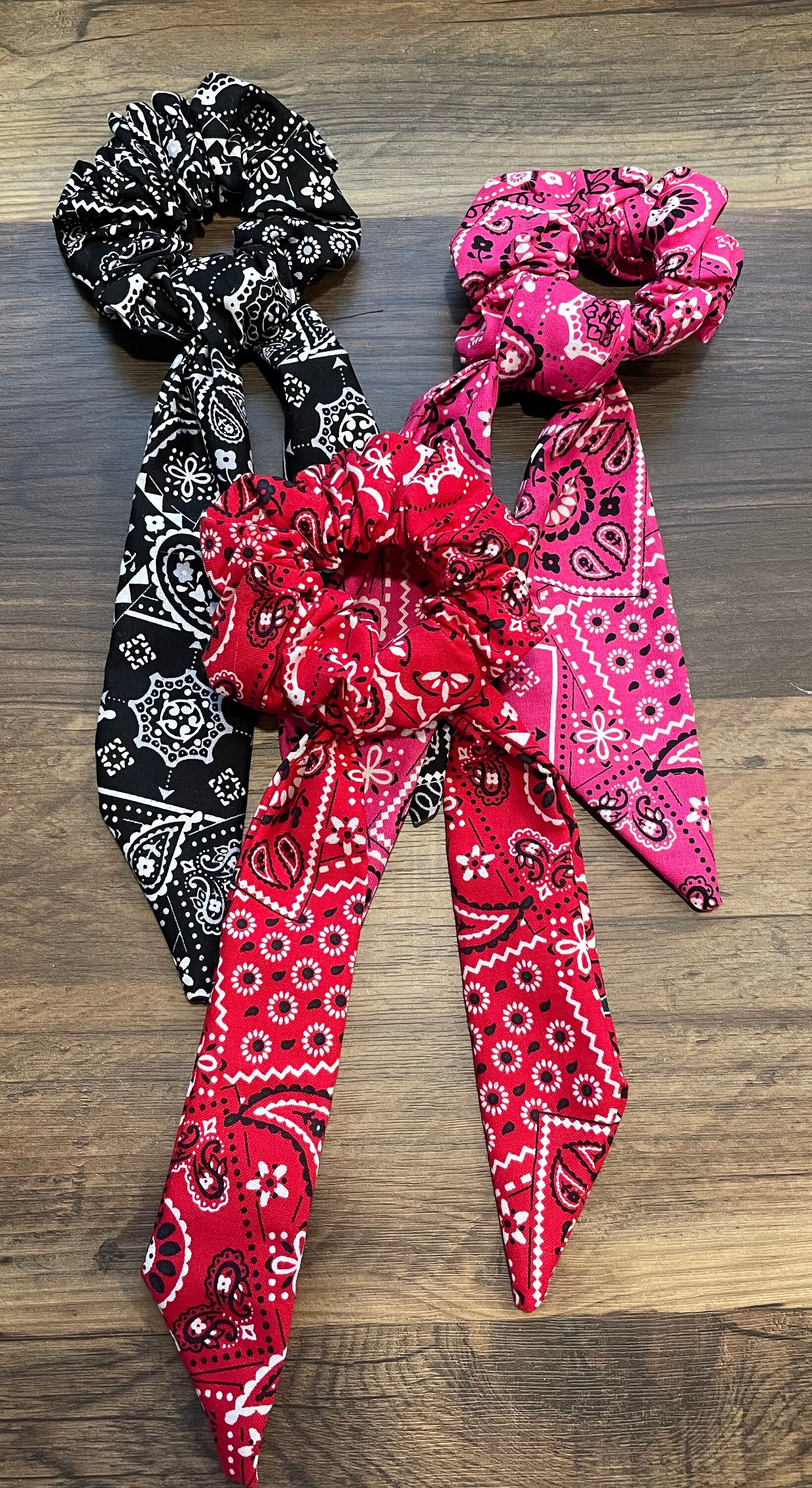 Bandana Scrunchie Bow / Bandana Hair Tie - Etsy display picture 3