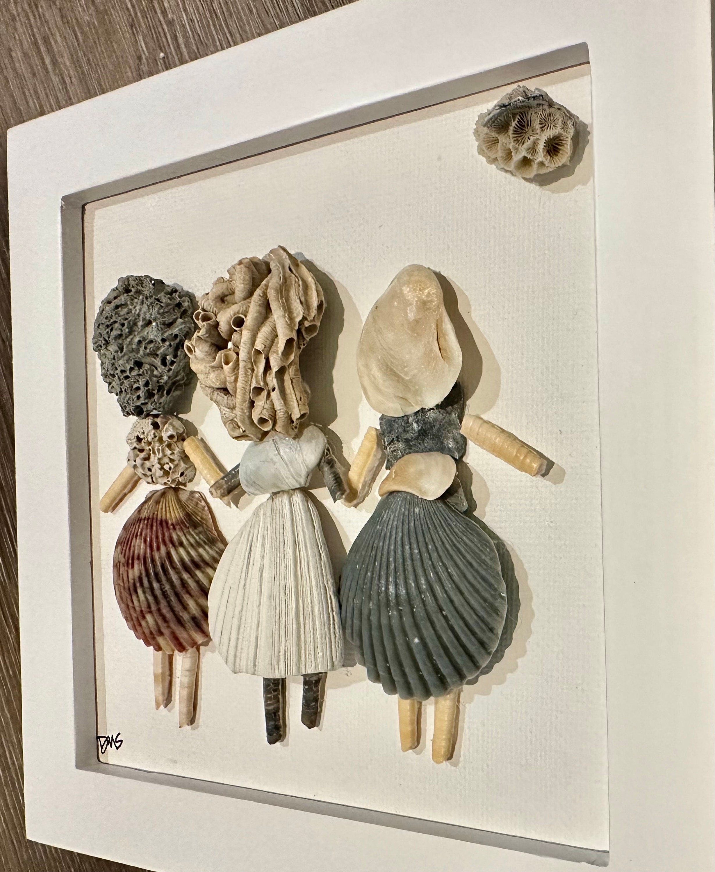 Three Ladies/friends/sisters Shell People Art - Etsy