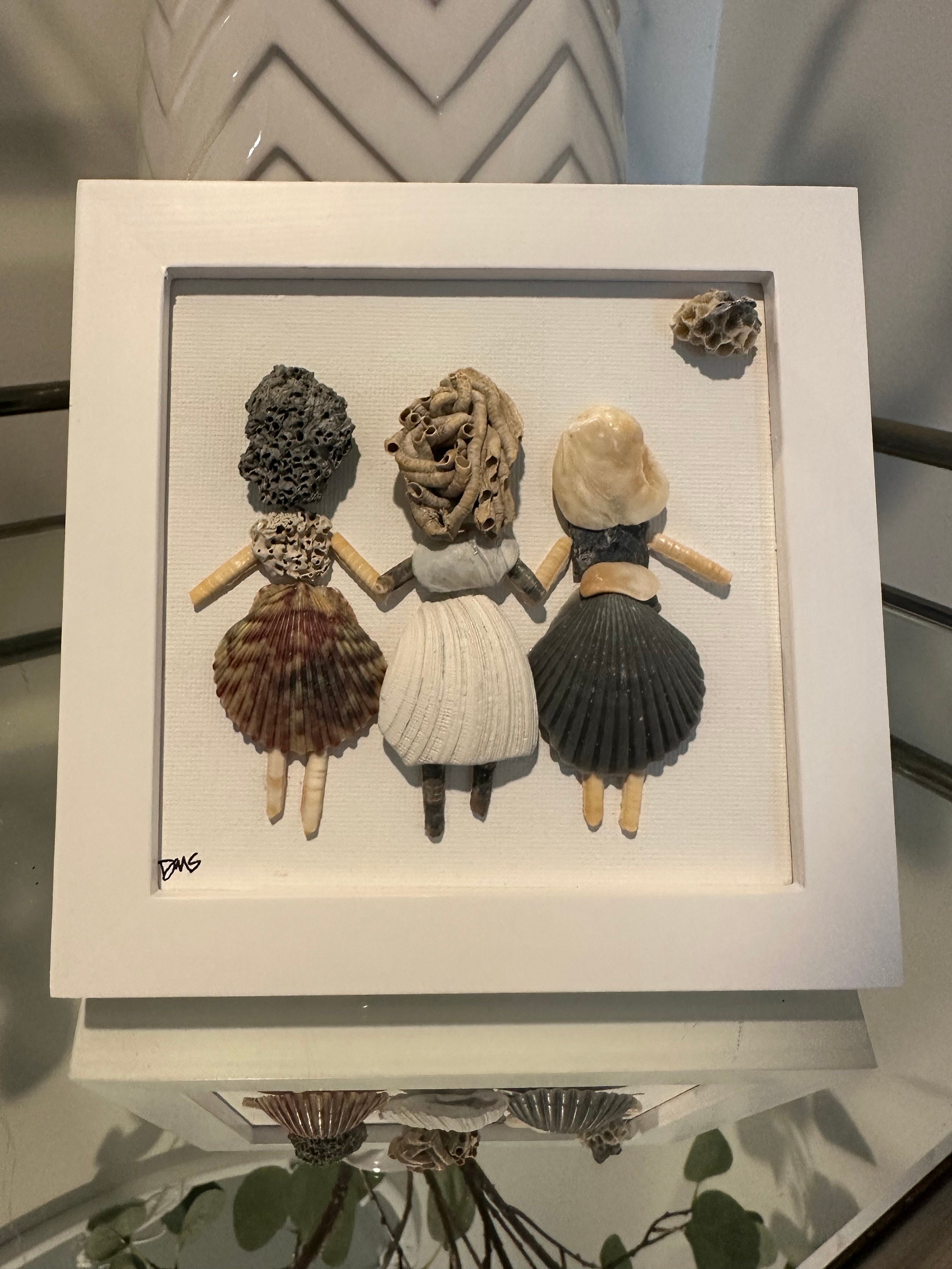 Three Ladies/friends/sisters Shell People Art - Etsy