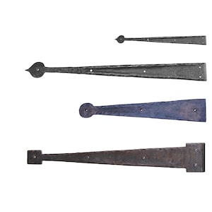 Dobradiça decorativa de ferro forjado à mão - extremidades quadradas duplas 24&quot; x 4&quot;.