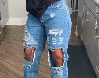 ripped mom jeans levis