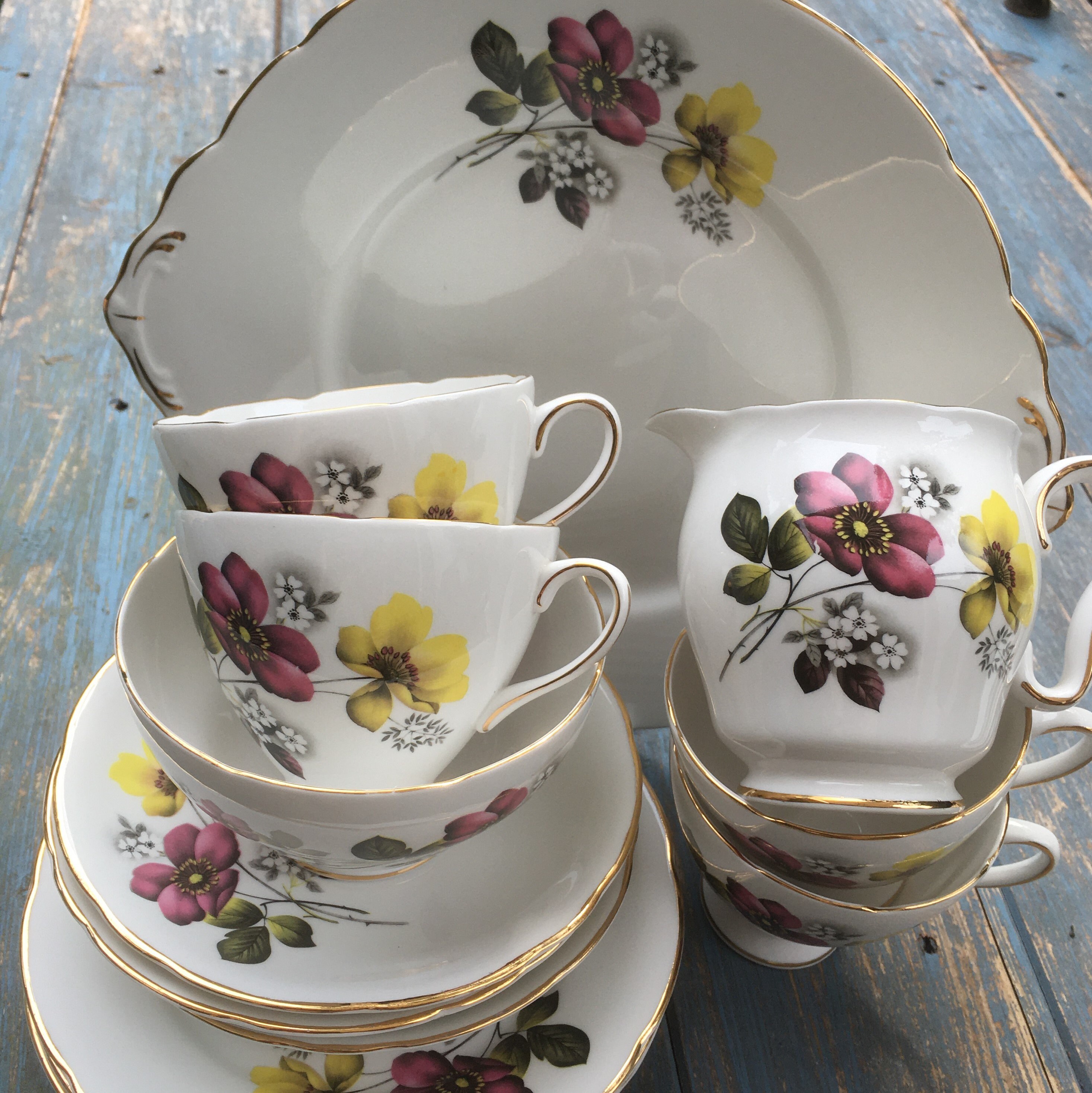 Bone China Camellia Flower Tea Set