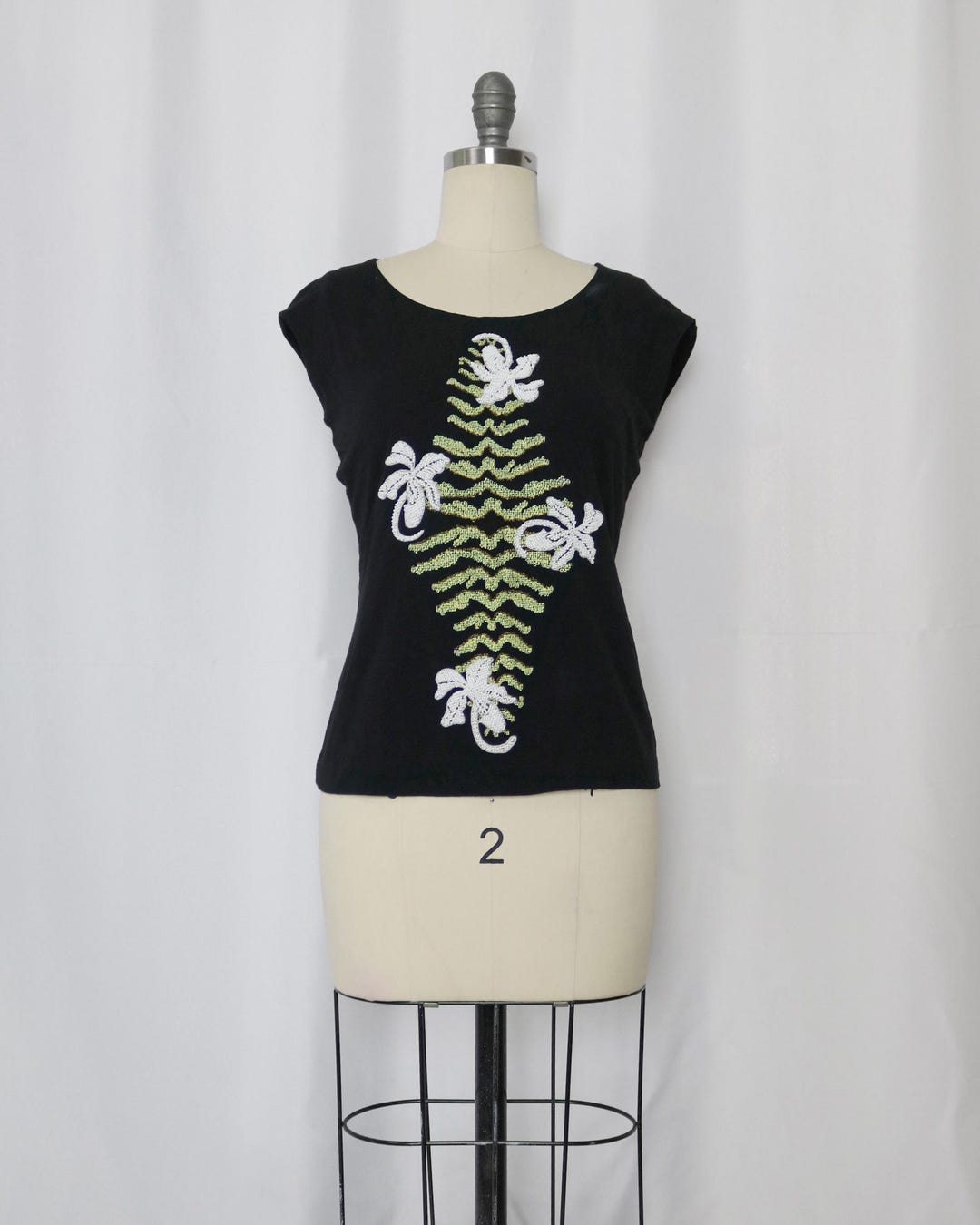 トップス FENDI 2004 Beaded Floral Tank top Y2K Rare 2004 Fendi Beaded Floral Tank Top | S M Y2K Archive Coquette