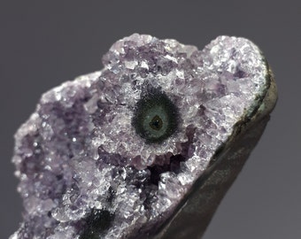 Lila Amethyst Freistehende Cut Base Gruppe mit Stalaktit Blume