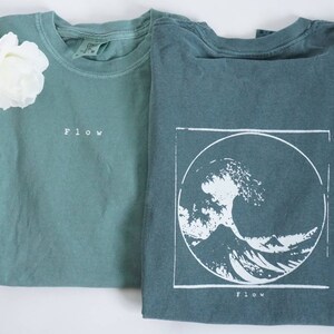 Wave Design Graphic T-shirt