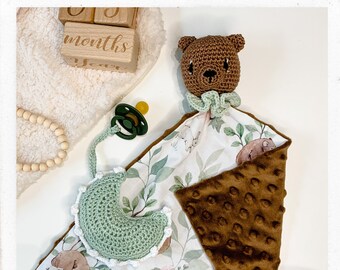 Doudou Lange Plat Personnalise En Crochet By Lesjolieslapinettes