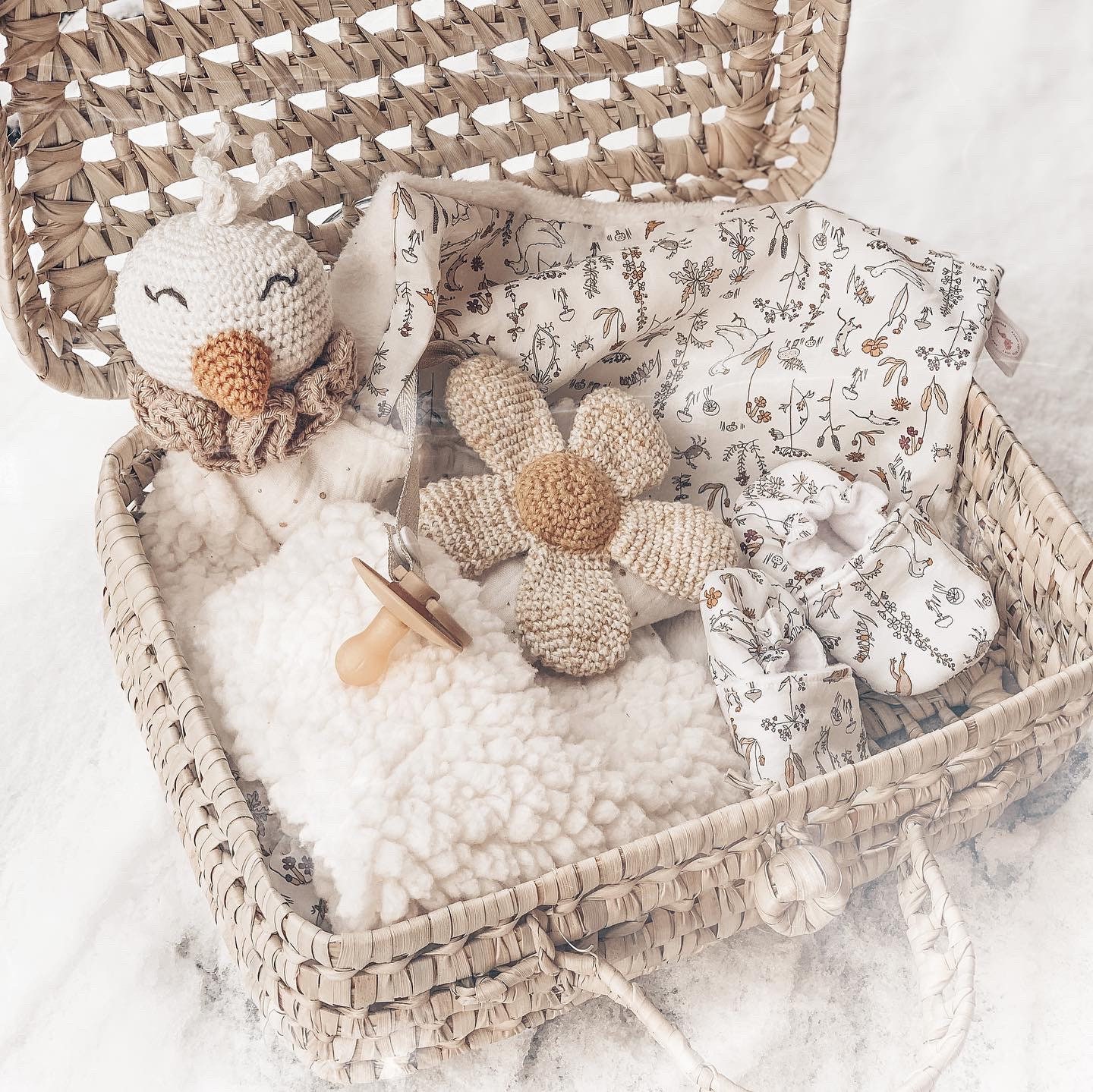 Cadeau Naissance Doudou Canard Chausson Attache Tetine Fait Etsy