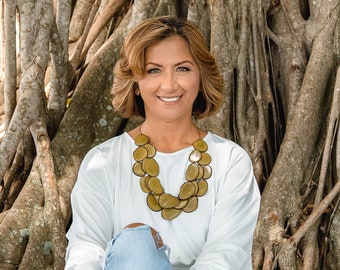 bib necklace online Amigas Necklace 8 colors to choose from Statement Necklace , Triple Bid necklace for Weddings Anniversarys Mothers Day