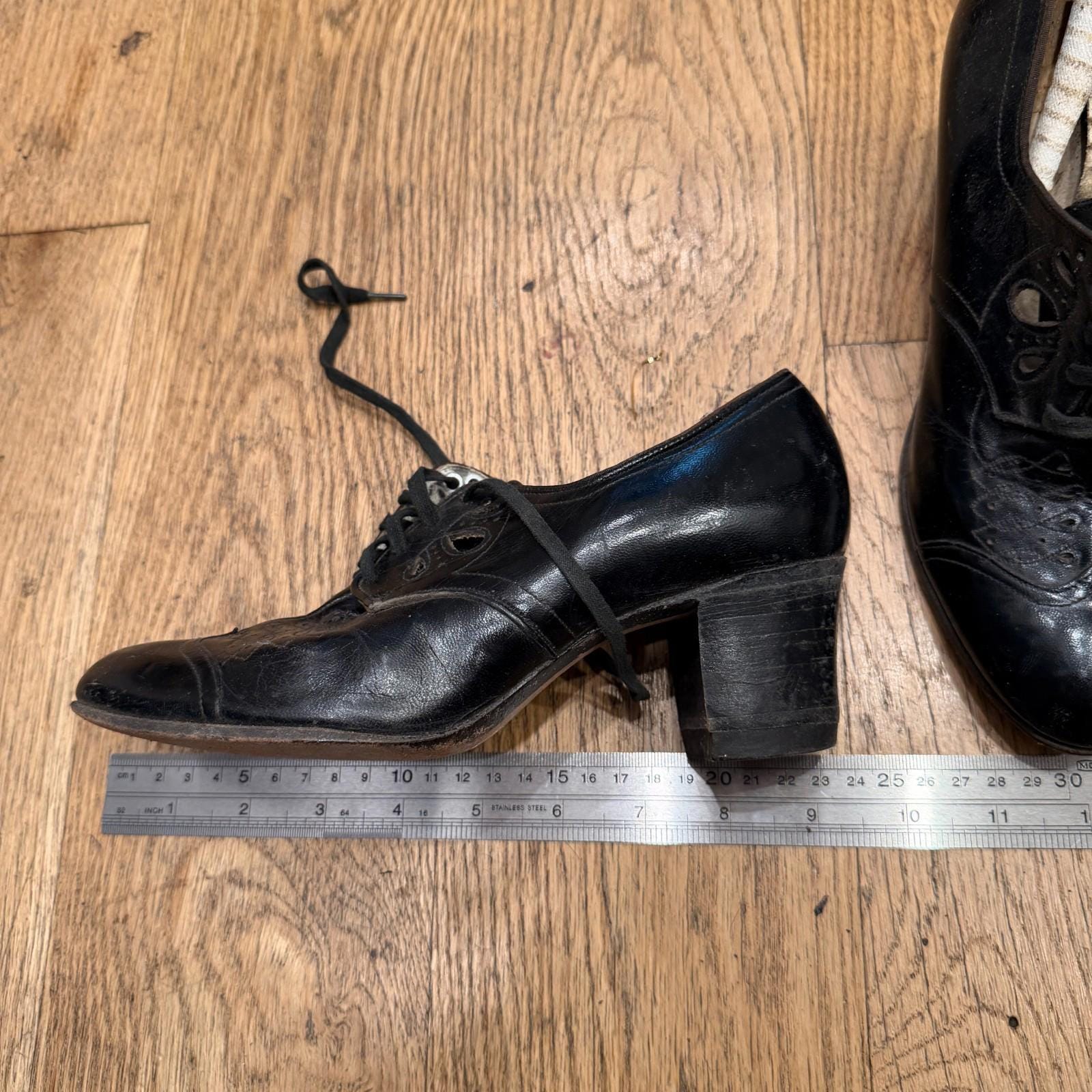 1910s–1920s Black Leather Lace-up Oxford Heels – Early Jazz Age