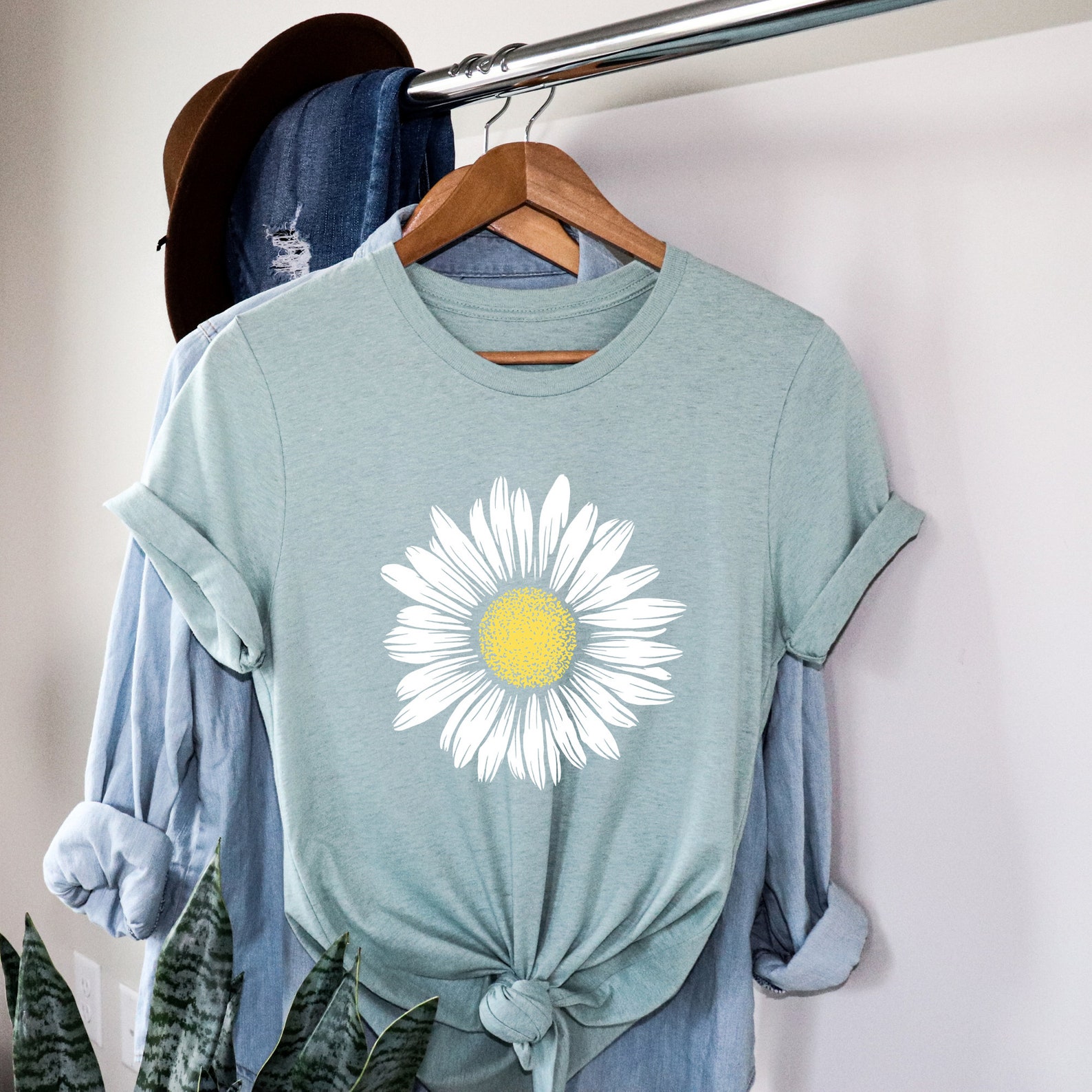 Daisy Shirt Summer Daisy Shirt Cute Daisy Shirt Wildflower | Etsy