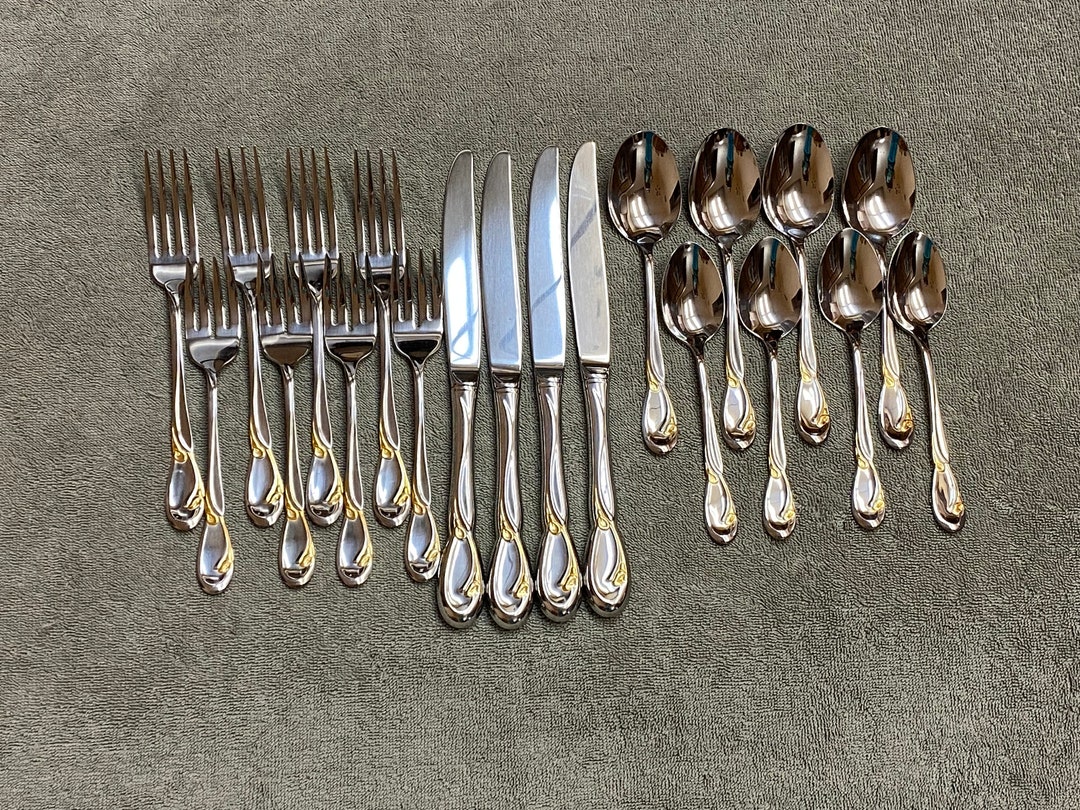 Oneida Golden Calla Lily Deluxe Stainless Flatware 20 Piece Set Etsy
