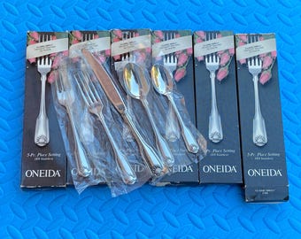 Oneida Classic Shell USA Heirloom bestickset i rostfritt stål, 30-delars set, för 6 personer.