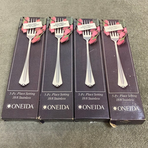 Oneida Juilliard USA Heirloom stainless flatware 20 pc set, Service for 4.