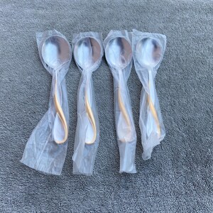 Oneida Golden Aquarius stainless USA flatware Set of 4 round soup spoons 6-7/8&quot; Unused
