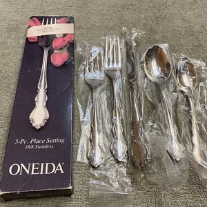 Oneida Dover USA glossy stainless flatware ONE- 5 pc place setting (multiple sets available)