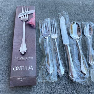 Oneida Kenwood USA community stainless steel flatware ONE- 5 pc place setting UNUSED