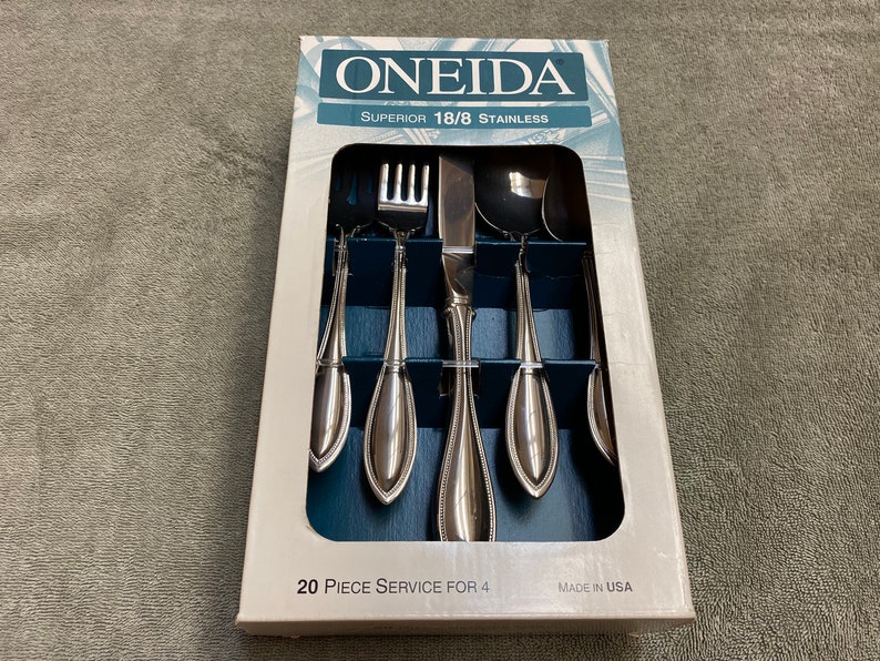 Oneida American Harmony Arbor USA Stainless Steel Flatware Four5pc