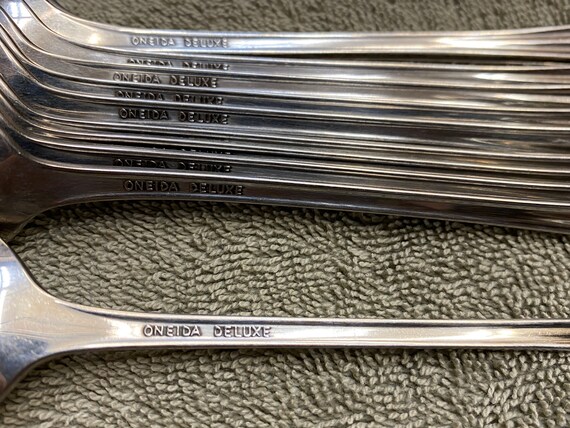 6 ONEIDA DELUXE Rushmore Stainless Steel Iced Tea Spoons Silverware Flatware EUC 