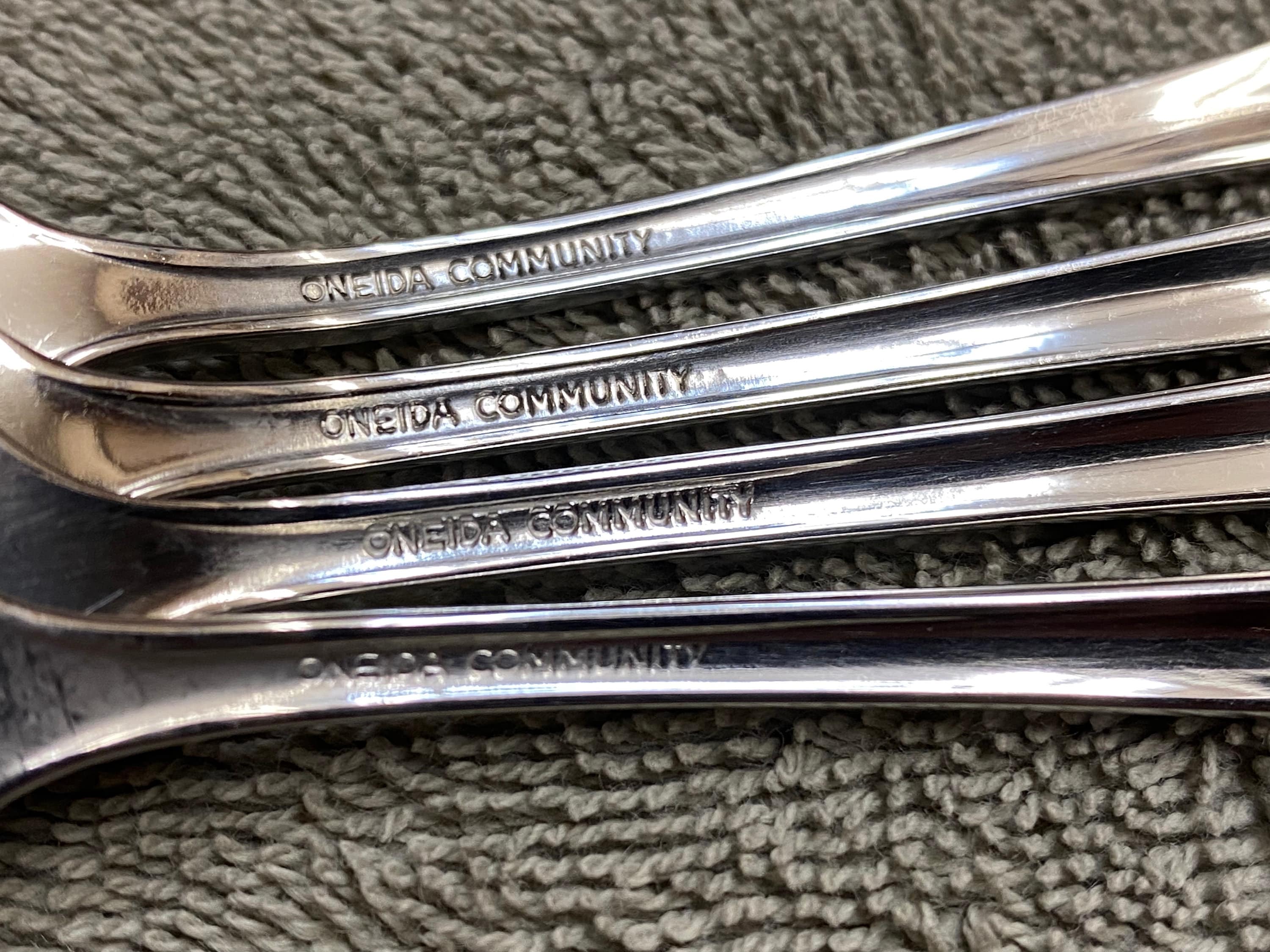 OLD STOCK FLATWARE * YOUR CHOICE * ONEIDA Community ROYAL FLUTE Stainless
