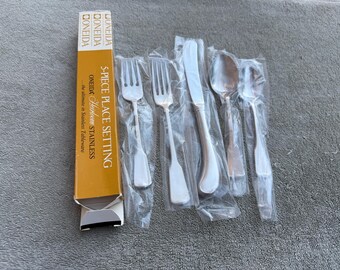 Vintage Oneida American Colonial Stainless Flatware - 3 Piece Lot