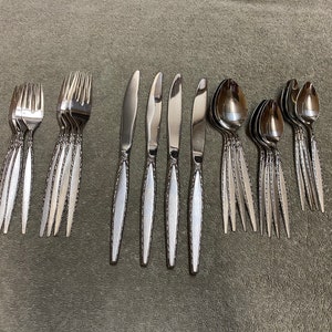 Oneida Venetia Community stainless flatware 24 piece set