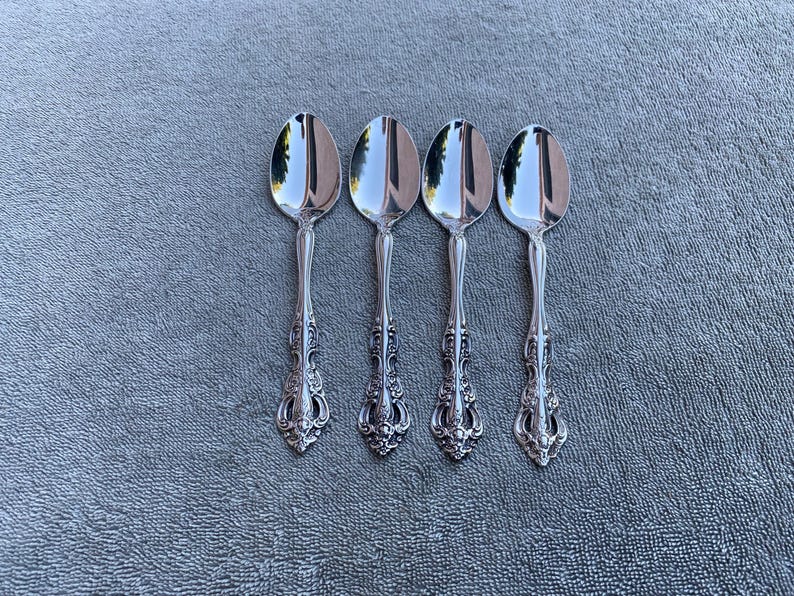 Oneida Michelangelo Teaspoons - Thumbnail 2