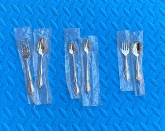 Oneida Chatelaine community stainless steel 6 piece infant baby youth flatware set