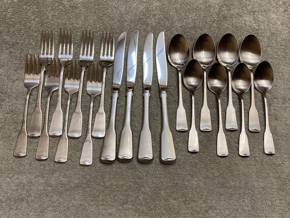 Oneida AMERICAN COLONIAL CUBE Stainless Flatware SPOONS Dinner Salad FORKS 