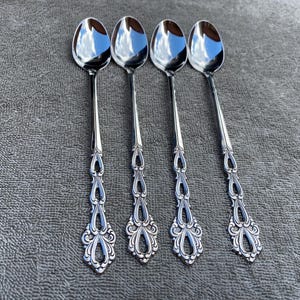 Oneida Chandelier 4 iced tea spoons 7.5&quot;community stainless flatware Excellent!