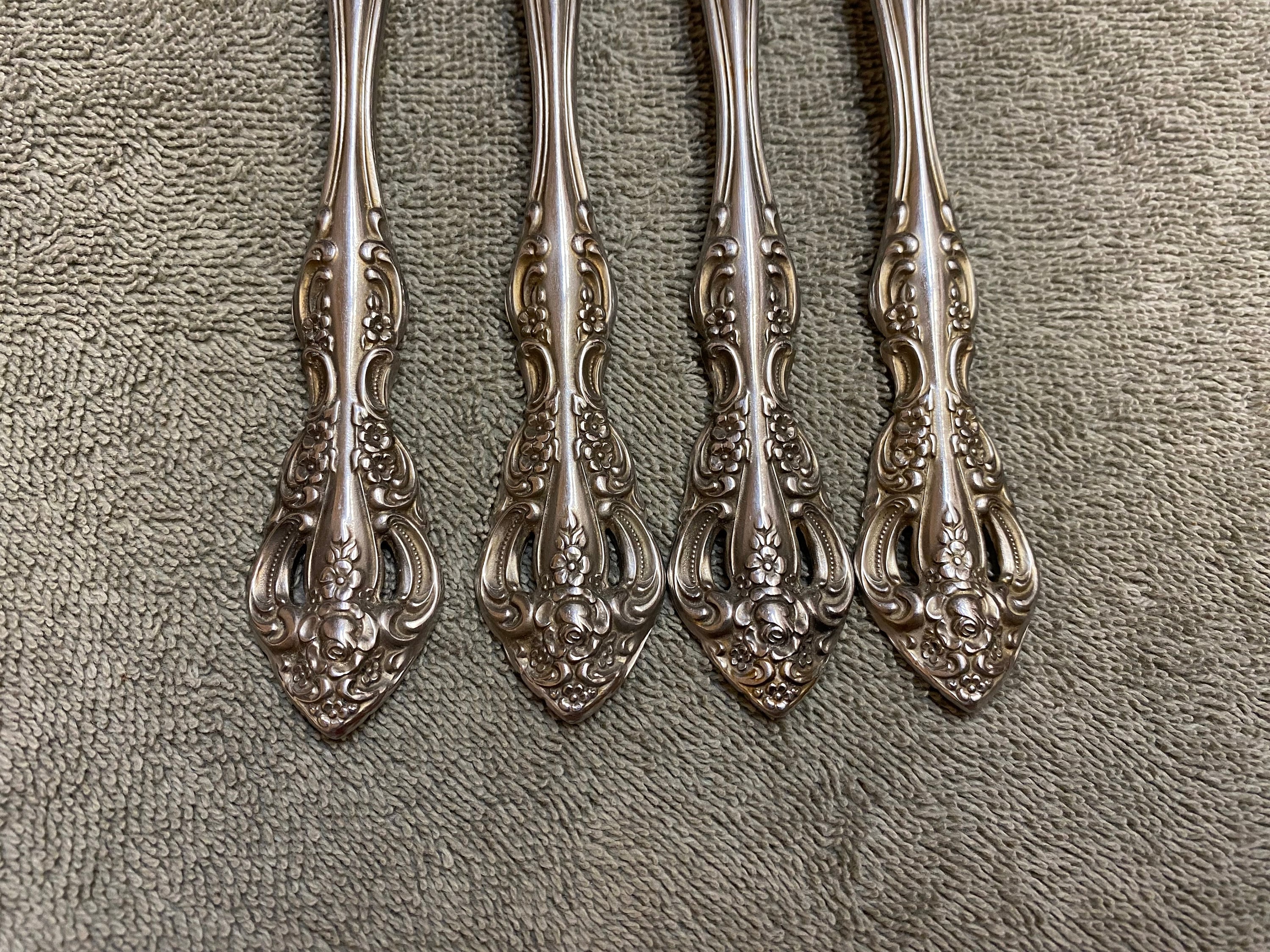 Oneida Michelangelo Heirloom Stainless Flatware 4 Dinner Forks 7.25