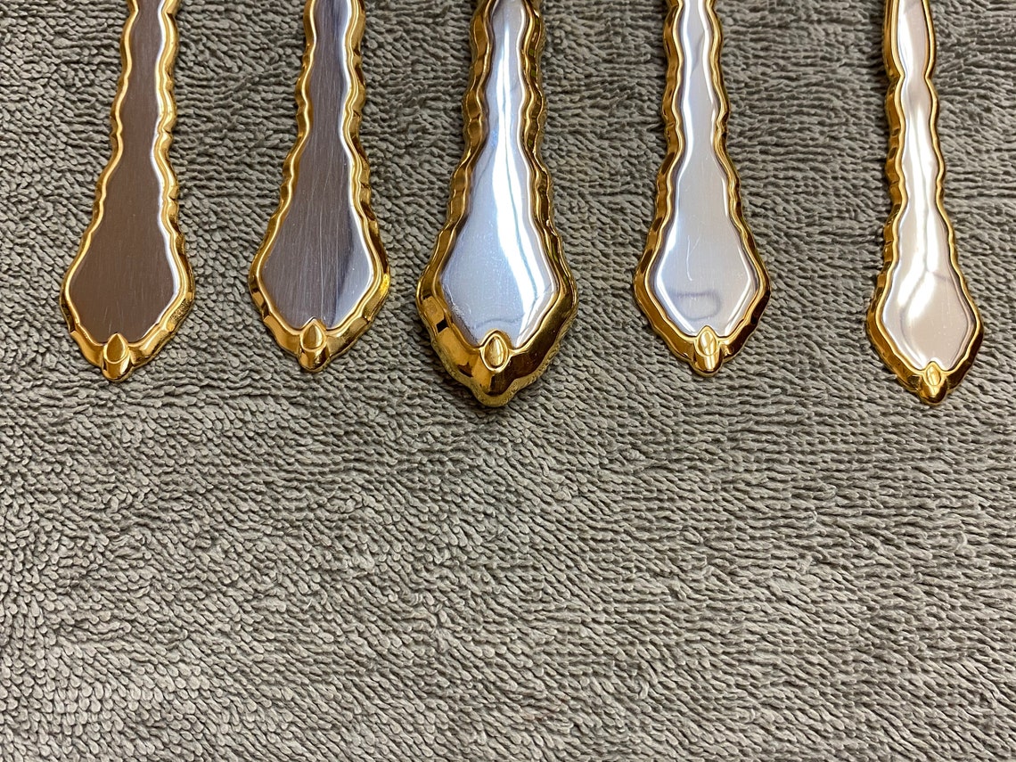 Oneida Stainless Flatware GOLDEN ROYAL CHIPPENDALE Slotted Serving Oneida Stainless Flatware GOLDEN ROYAL CHIPPENDALE Slotted Serving
