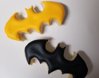 Batman Begins//The Dark Knight Cookie Cutter//Fondant//Icing