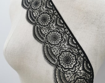 Bordure en dentelle brodée toile d&#39;araignée noire : appliqué d&#39;Halloween, 80 mm