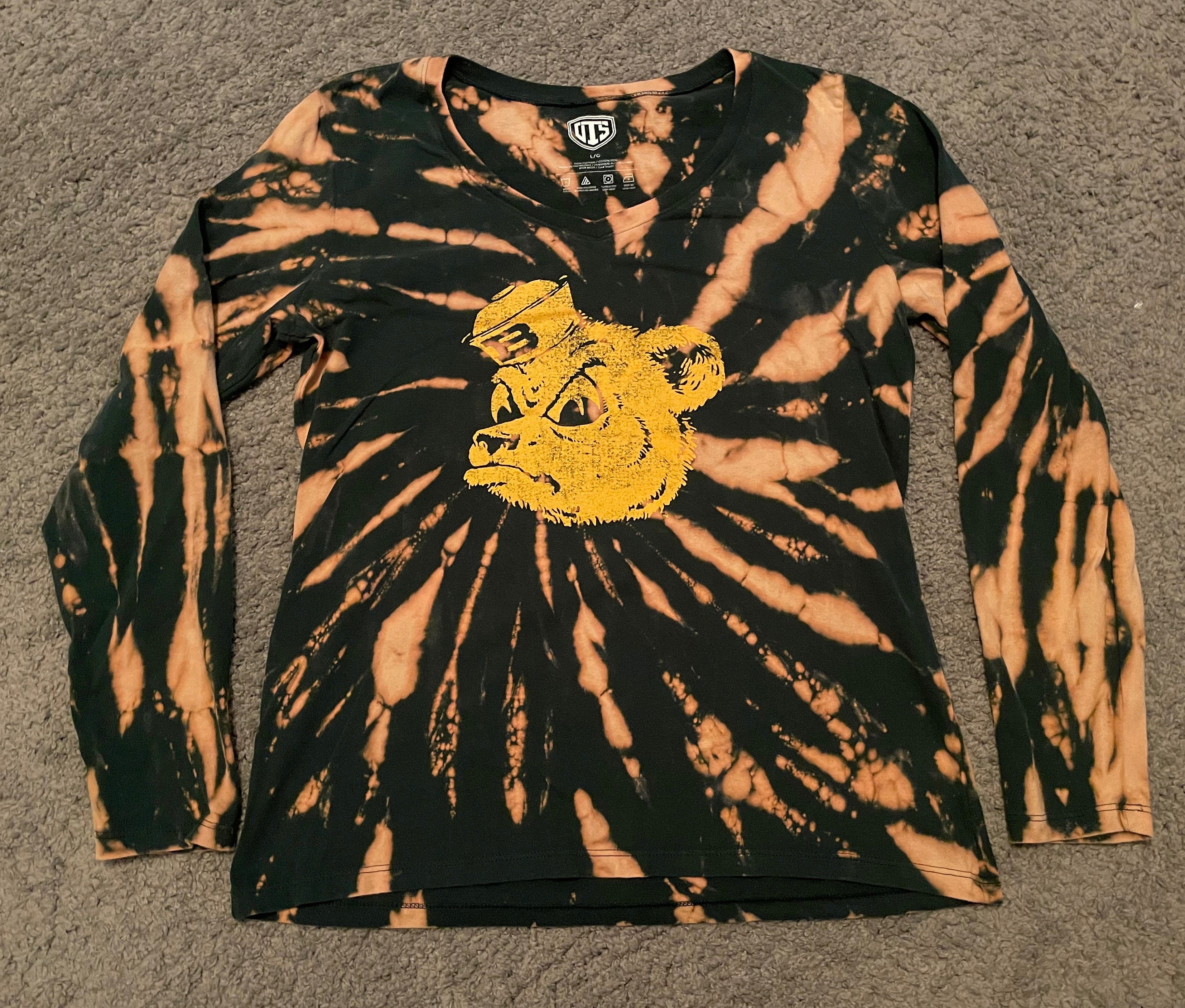 Bleach Dyed Baylor Bears Long-sleeve V 