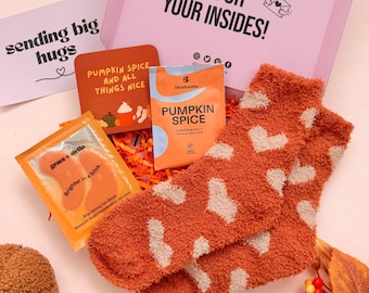 Pumpkin Self-Care Gift Box for Her, Fluffy  Socks, Pumpkin Spice , Face Masks (Letterbox Friendly)