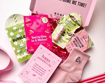 Galentine's Matcha Box | Vegan Sweets, Hot Chocolate & Sleep Mask