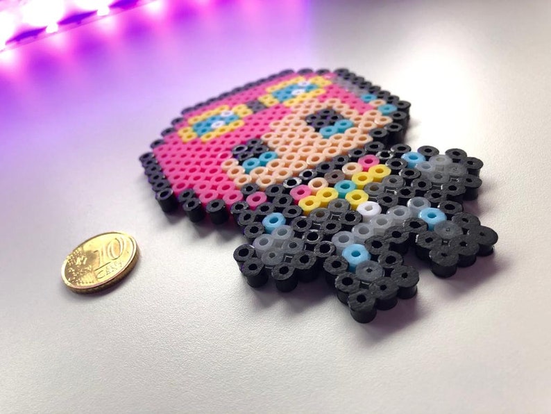 Vi League of Legends Hama Beads Llaveros League of Legends ...