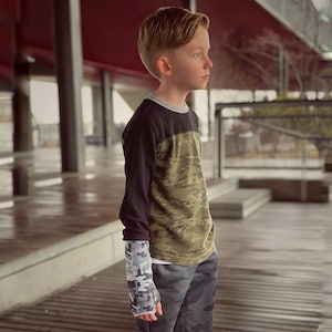 Youth Cast Cover | Arm | Watercolor Camouflage Black