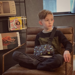 Youth Arm Sling | Dino Bonez