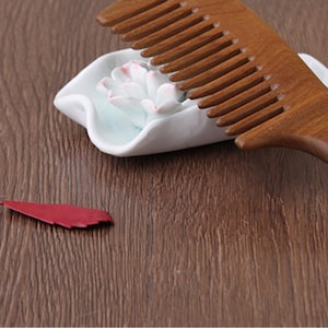 Pettine a denti larghi, pettine, pettine verde naturale, pettine in legno di sandalo, pettine in legno di alta qualità, cura dei capelli antistatica, cura della barba del nonno, regalo per le damigelle d'onore