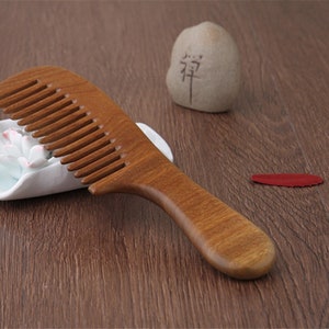 Natural Green Sandalwood Wide-Toothed Comb: Personalized Hair Care,Wide-Toothed Comb, Beard Care