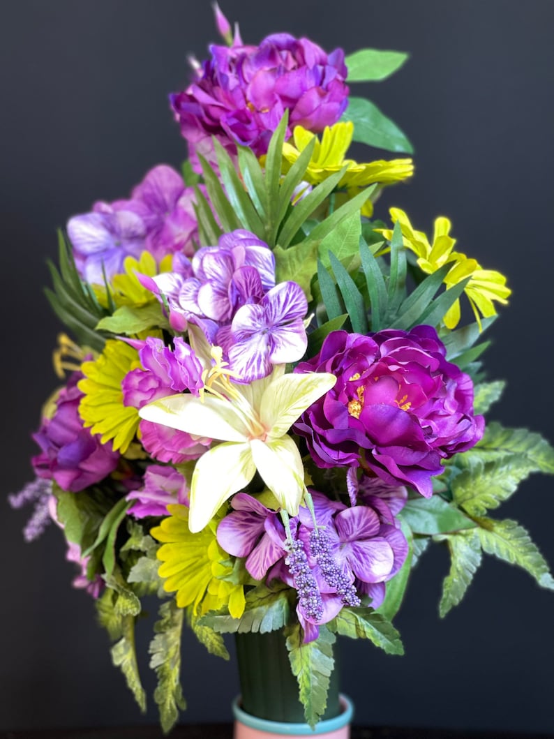 Memorial Floral Arrangement, Cemetery Arrangement, Mausoleum Flowers
