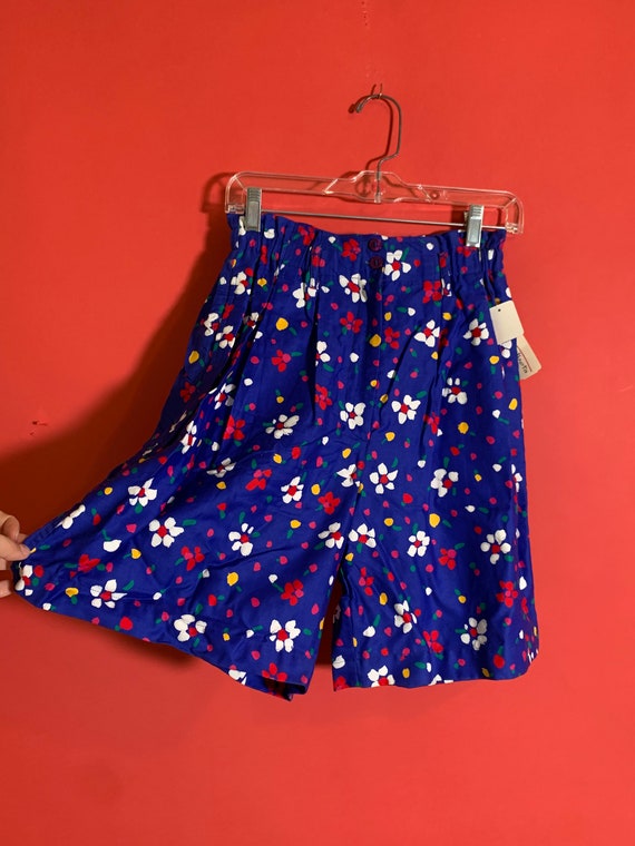 Vintage 1990’s / 1980’s Blue Floral Cotton Highwai