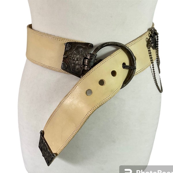 Laurel by Escada cream real leather metal statement buckle belt W28/29