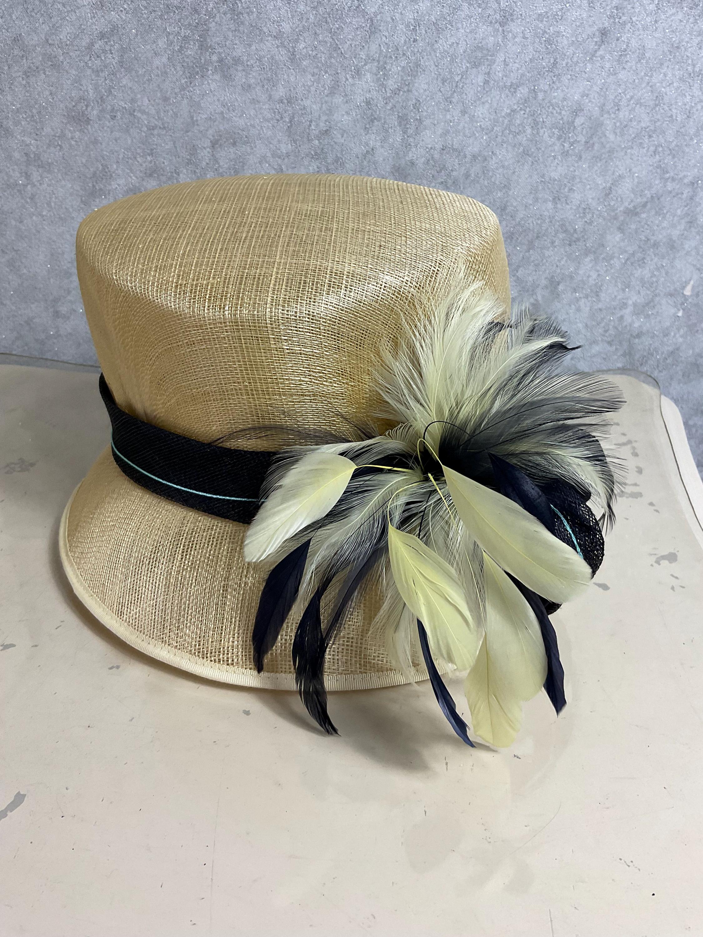 Vintage Jacques Union Made Beige Women\'s Hat with Decorative Bow Accent Vintage Union Made Hat In Women main image 3