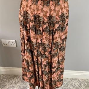 VTG St Michael brown multicolour floral pleated midi skirt fits UK 10 Autumnal