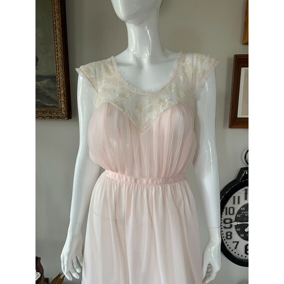 Vintage 50s 60s Juliana Lingerie blush pink lace … - image 2