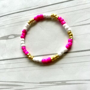 Pink and White seed bead bracelet| Friendship Bracelet | Bracelet Exchange