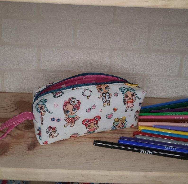 Trousse avec prénom poupée blanc